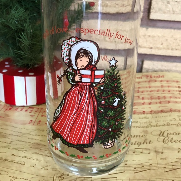 80's Christmas Coke Glass - Holly Hobbie Christmas - Coca Cola Collectible - Picture 9 of 11